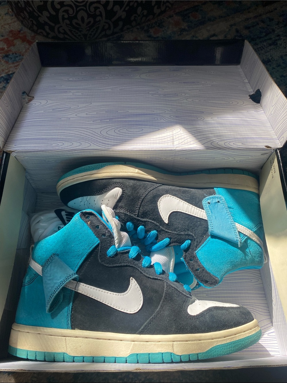 Nike SB Dunk High Top “Send Help”